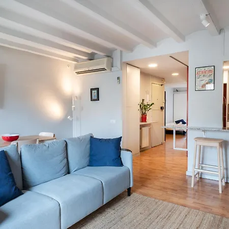 Fall In With Bcn In The Location Apartment