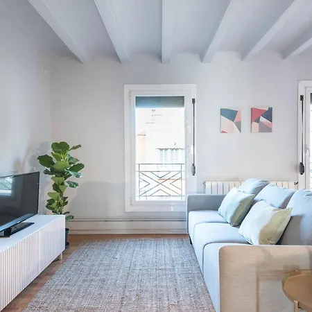 Fall In With Bcn In The Location Apartment *