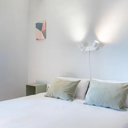 Fall In With Bcn In The Location Apartment