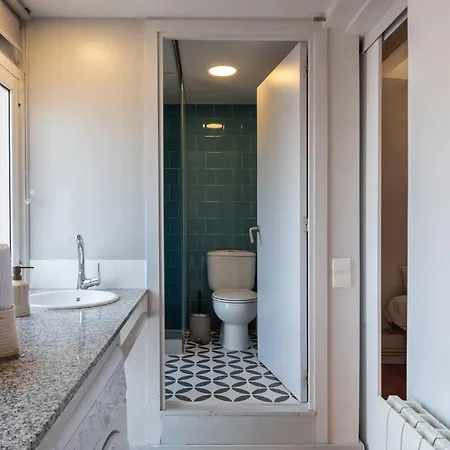 Fall In With Bcn In The Location Apartment *