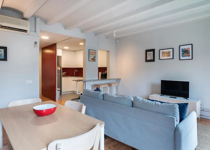 Fall In With Bcn In The Location Daire Barselona