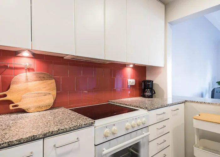 Fall In With Bcn In The Location Daire *